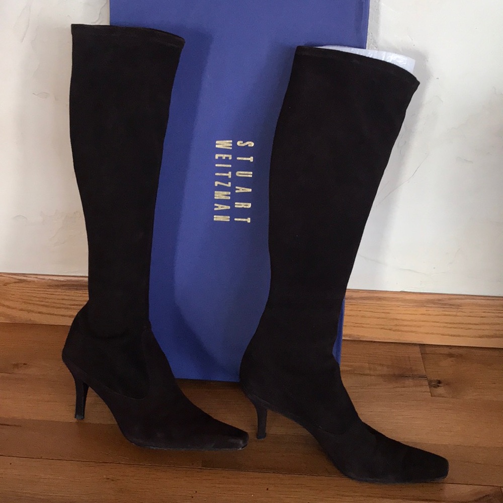 Stuart Weitzman Brown Suede Boots.  Size 7